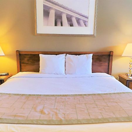 Days Inn By Wyndham Towson Εξωτερικό φωτογραφία
